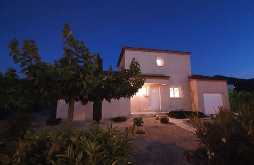 Laroque-des-Alberes House | Beautiful villa with pool, close to the shops of Laroque des Albères!