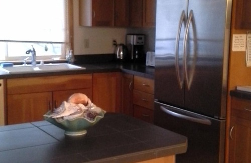 Alki House | Beautiful View Home Alki Beach-West Seattle - 3 bed,3 baths