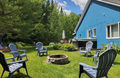 Sainte-Adele Ski Chalet | Beautiful view, hot tub, park, hiking , biking, privacy, pet friendly