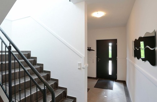 Kuestelberg Villa | Beautiful Villa with Garden in Küstelberg