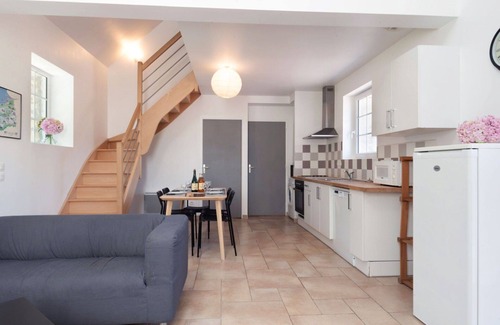 Le Mesnil-Patry House | Beautiful villa for 5 guests with WIFI, TV and terrace