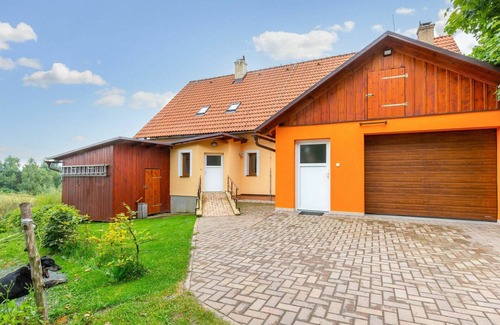 Rokytnice v Orlickych Horach House | Beautiful villa for 6 guests with WIFI, TV, patio and panoramic view