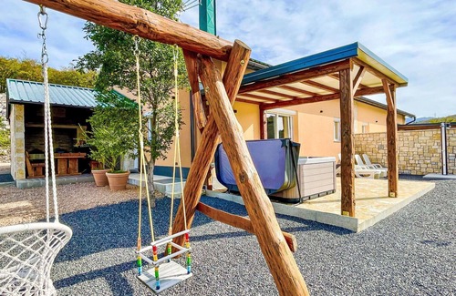 Karlobag House | Beautiful villa for 4 guests with A/C, WIFI and terrace