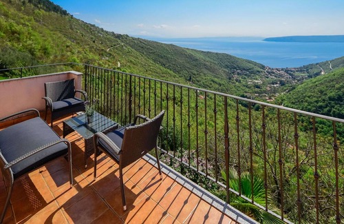 Sucici House | Beautiful villa for 6 guests with A/C, WIFI, TV, terrace, panoramic view and parking