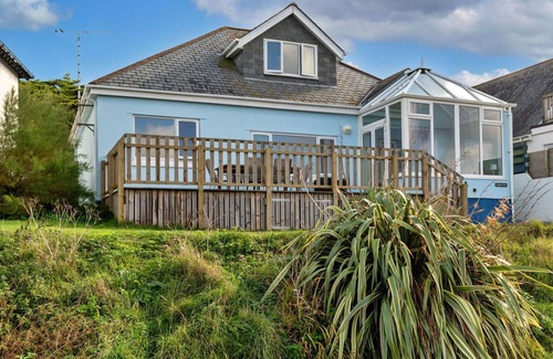 Holywell House | Beautiful villa for 6 people with WIFI, terrace and pets allowed