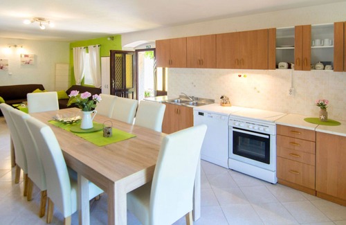 Buici House | Beautiful villa for 6 people with A/C, WIFI, private pool, TV, terrace and pets allowed