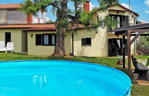 Buici House | Beautiful villa for 6 people with A/C, WIFI, private pool, TV, terrace and pets allowed