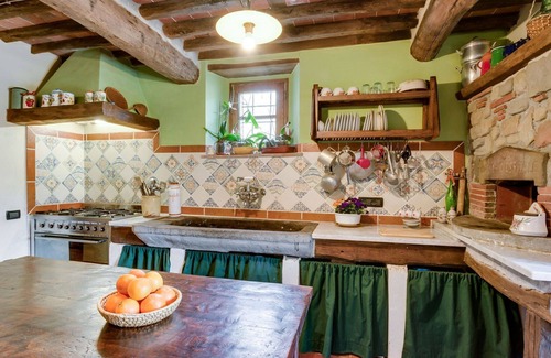 Pontito Villa | Beautiful villa for 8 people with WIFI, private pool, TV, balcony, pets allowed and panoramic v.