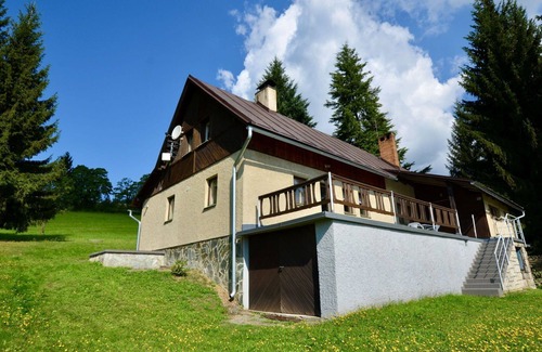 Vitkovice House | Beautiful villa for 6 people with WIFI, TV, terrace, pets allowed and panoramic view