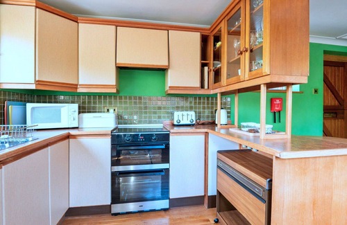 Llanidloes House | Beautiful villa for 6 guests with WIFI and terrace