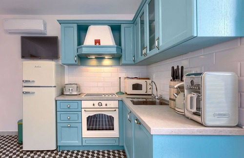 Koromacno House | Beautiful villa for 5 people with WIFI, hot tub, A/C, TV, terrace and pets allowed