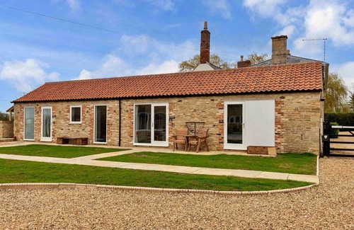 Thurlby House | Beautiful villa for 2 guests with WIFI, terrace and pets allowed