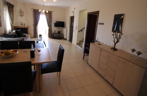 Skaleta Villa | Beautiful Villa III, Pool, BBQ, Bicycles, Gym , table tennis