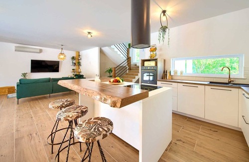 Dobrinj Villa | Beautiful Villa Green Pearl with heated pool