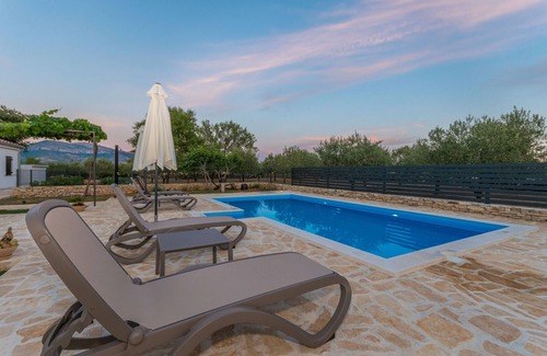 Oklaj Villa | Beautiful Villa Vitis is located in nature with a large garden, swimming pool