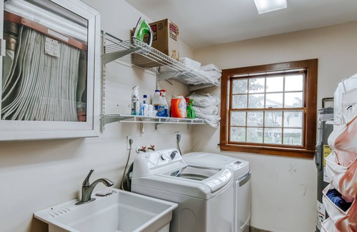Bermuda Riviera House | Beautiful waterfront home with pool, fast WiFi & W/D - dog-friendly
