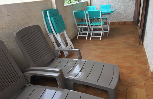 Pietrosella Apartment | Beautiful waterfront apartment, air-conditioned, panoramic sea view, beach 50 m'away