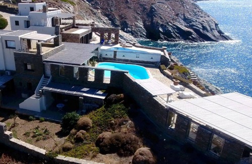 Kea Villa | Beautiful waterfront Villa Christina with a swimming pool, sea and sunset view