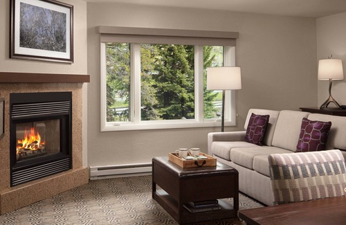 Highland Meadows Resort | Beautiful West Vail StreamSide Retreat + Premium Amenities, 1-Bedroom Condo