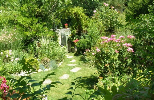 Pons House | Beautiful whole large house to rent in Pons 5 large double bedrooms, 4 bathrooms