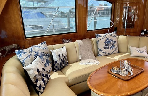 Marco Island Boat Rental | Beautiful yacht living on the water, close to beach and bars & restaurants !