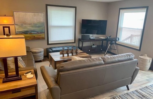 Rutland House | Beautiful year round lake home! Sleeps 8 comfortably!
