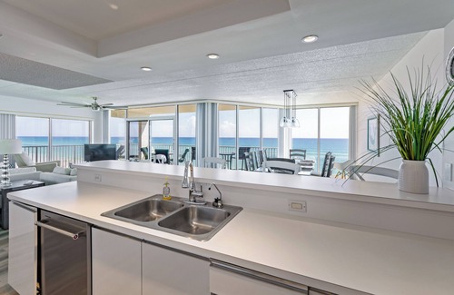 Bethune Beach Condo | Beautifully Decorated Oceanfront Corner | Ocean Condo #401