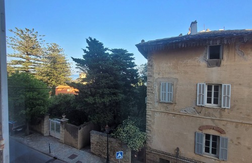 Erbalunga Apartment | Beautifully located studio in the heart of the village, renovated