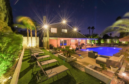 Canyon Gate House | Beautifully Remodeled Luxurious 4 Bed 4 Bath Oasis, Pool, Spa Putting Green