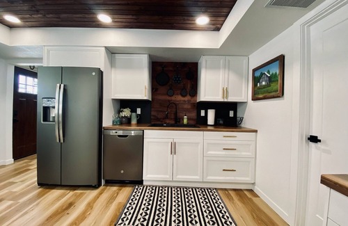 Fertile House | Beautifully updated cottage right in the heart of Fertile, Iowa!