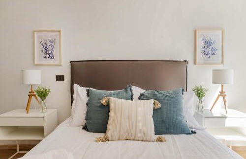 Apoquindo Apartment | Beauty 2BR Haven for 5 in Lively Las Condes Oasis