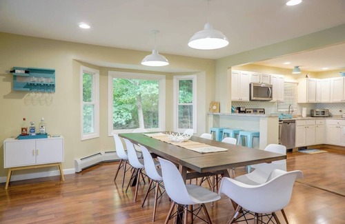 North Lake George House | Beauty and Seclusion on Lake George Awaits You!