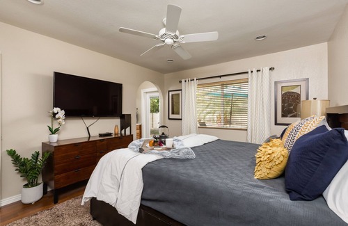 Covey House | Beck's Haven - Private Yard - Minutes to Old Town