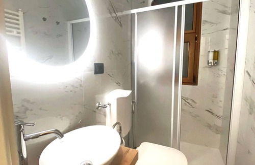 Affori Apartment | Bed&Coffee Milan 2 at 15 minutes Duomo
