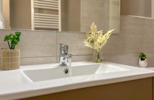 Sainte-Leocadie Apartment | Bedoll Blanc Nuevo en alquiler