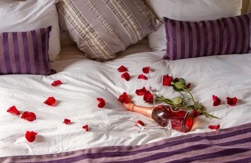 Strand Apartment | Bedrock Executive Top Floor En-Suite Studio