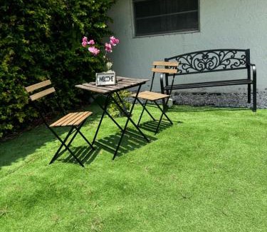 Overtown Hostel | Beds & Sheets DOWNTOWN