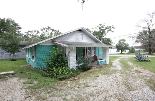East Pensacola Heights House | Bee Our Guest: EPH, Close to Downtown and Beach!