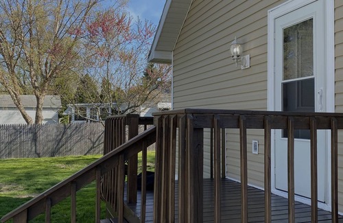 Bedford House | ~Bee1 Bungalow~Charming & Cozy in a Prime Location!