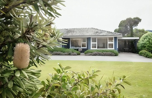 Apollo Bay House | Beeches By The Sea - Banksia Villa