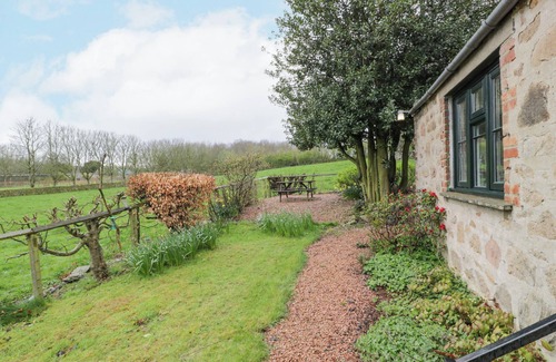 Ellon Cottage | BEECHGROVE COTTAGE - PITMEDDEN GARDENS, family friendly in Pitmedden