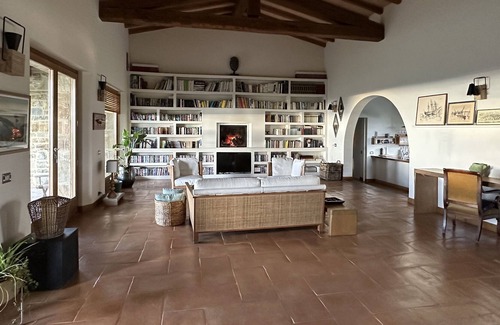 Magliano in Toscana Villa | Bel Casale con Vista Mare e sul Borgo Medievale