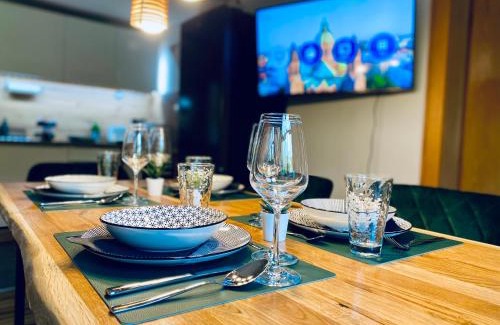 Fischbachau Apartment | Belisima Apartments I Ferienwohnungen Fischbachau - Breitenstein I Region Schliersee I Historisch & Cozy mit Bergblick I 2 Schlafzimmer I Waschmaschine I Parkplatz I Nähe Supermarkt