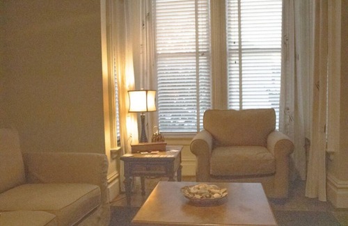 Downtown House | Bell Cottage at Carter House Inns