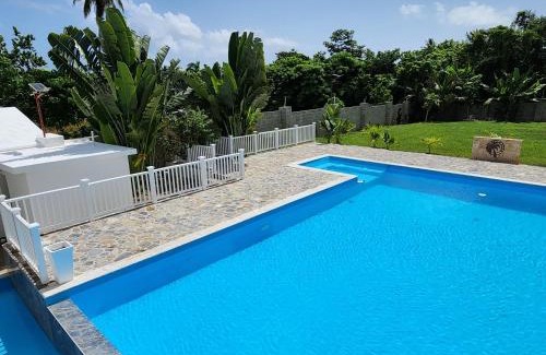 Las Galeras House | Bella Villa room for 2 with kitchen pool and close to the beach