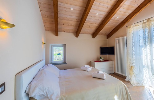 Diano d'Alba Villa | "BELLAVISTA LANGHE" CIR: 00408000009