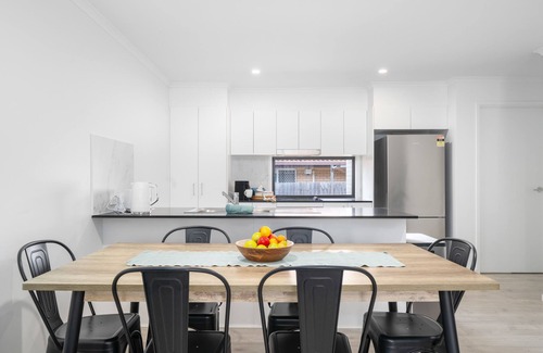 Bellbird Park House | Bellbird Park 3 bedroom Oasis-Ideal Brisbane West Location