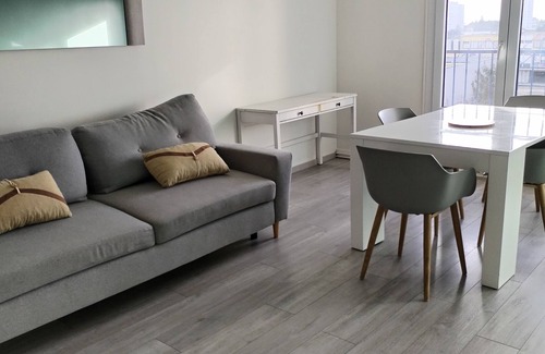 Luce Apartment | Belle Appartement à 15min du Centre Ville de Chartres Arret de bus 3min a Pieds