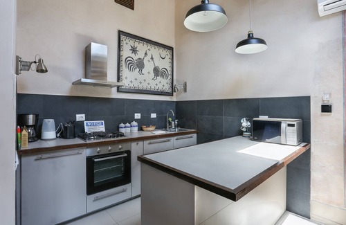 Santissima Annunziata Apartment | Belle Arti' Stunning Apartment
