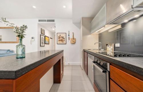 Glenelg Apartment | Belle Escapes - Beachside Apartment in Glenelg